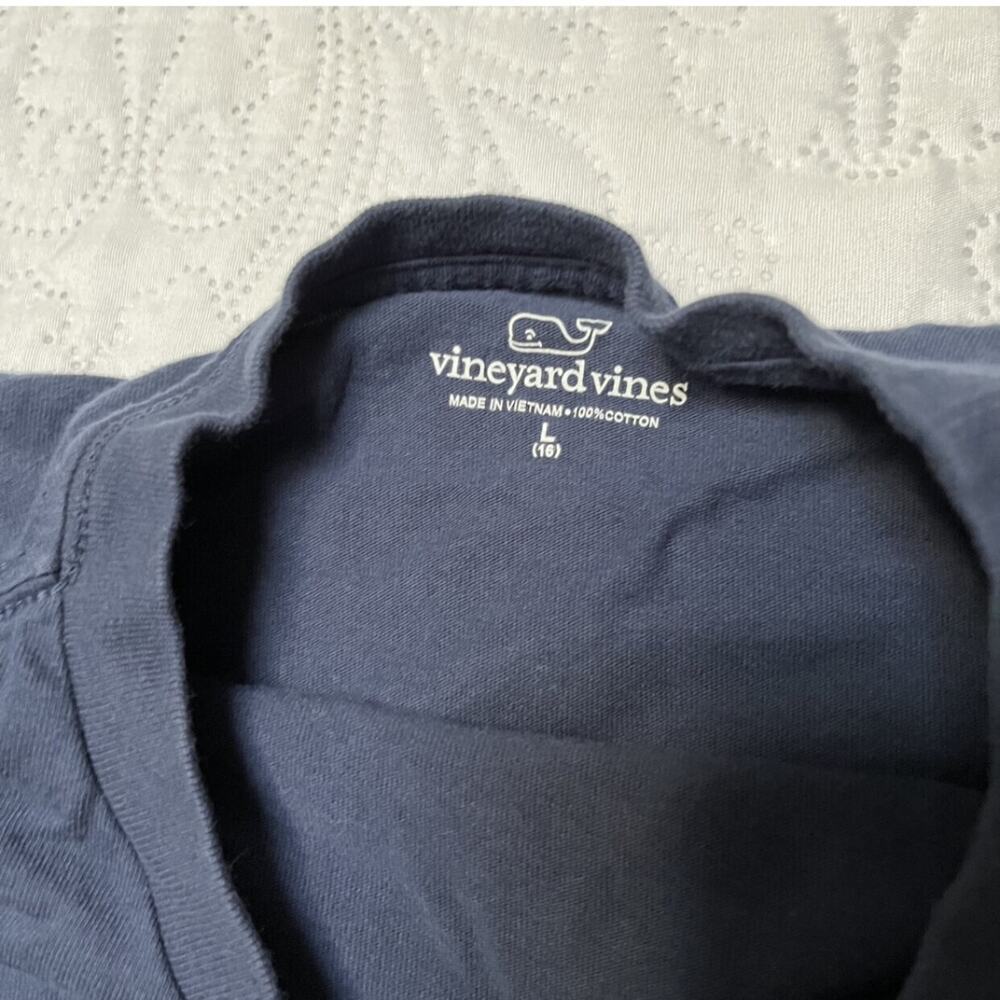 Vineyard Vines Leprechaun Whale Graphic Tee Size 16 - Picture 7 of 8